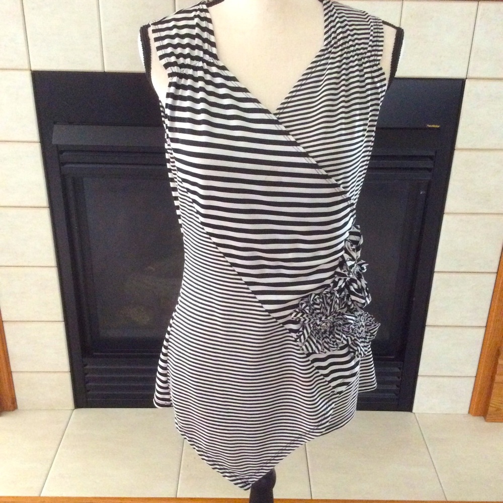 Colour Works Sleeveless Top, Sz M